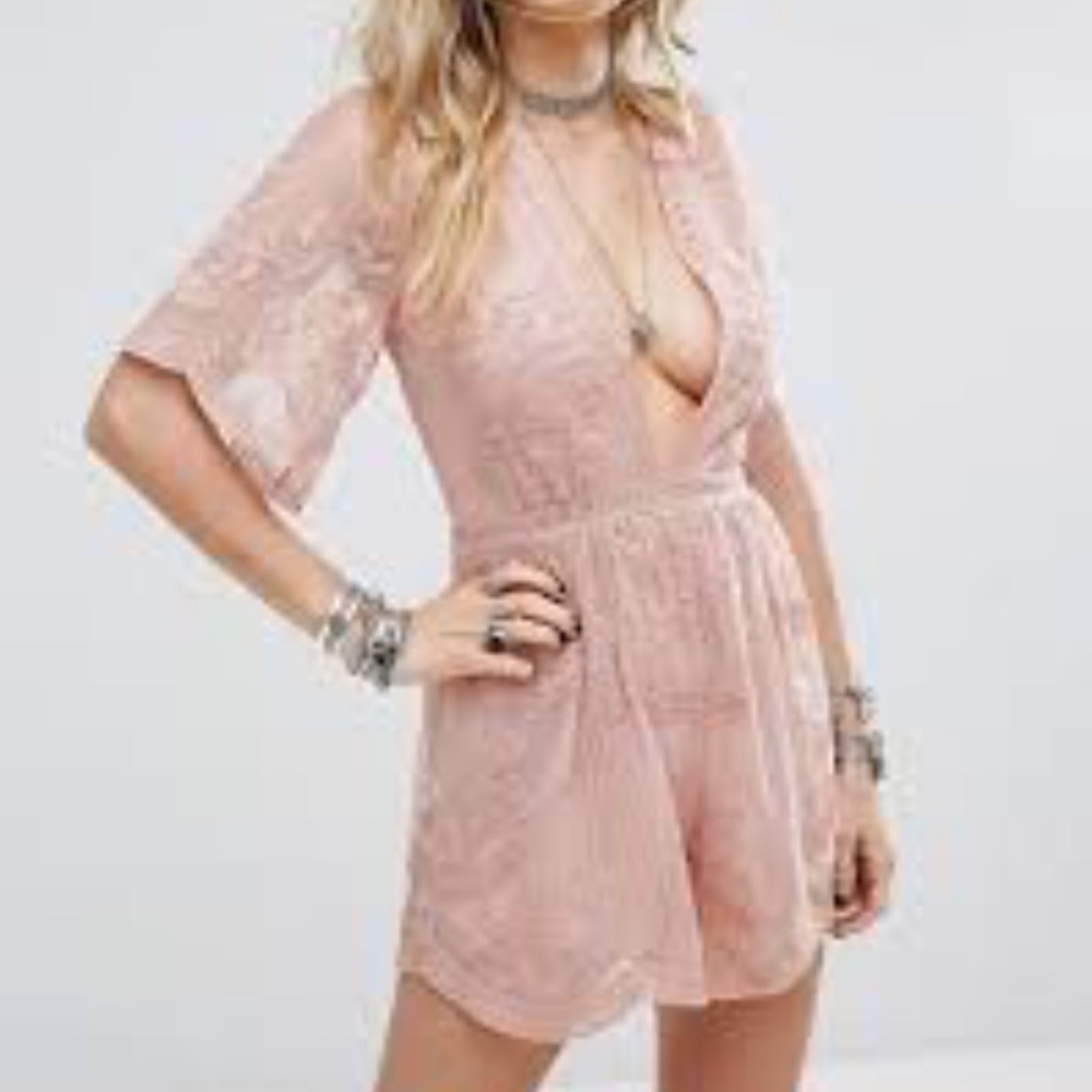 LAST 1️⃣ ✨HOST PICK ✨Acacia Lace Romper - Picture 3 of 8